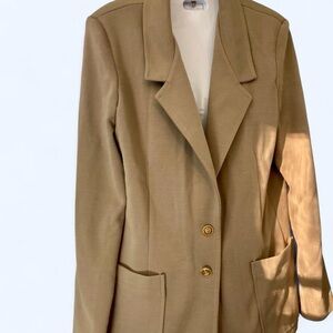 Tan Cape Cod blazer with detailed gold buttons spprox M
